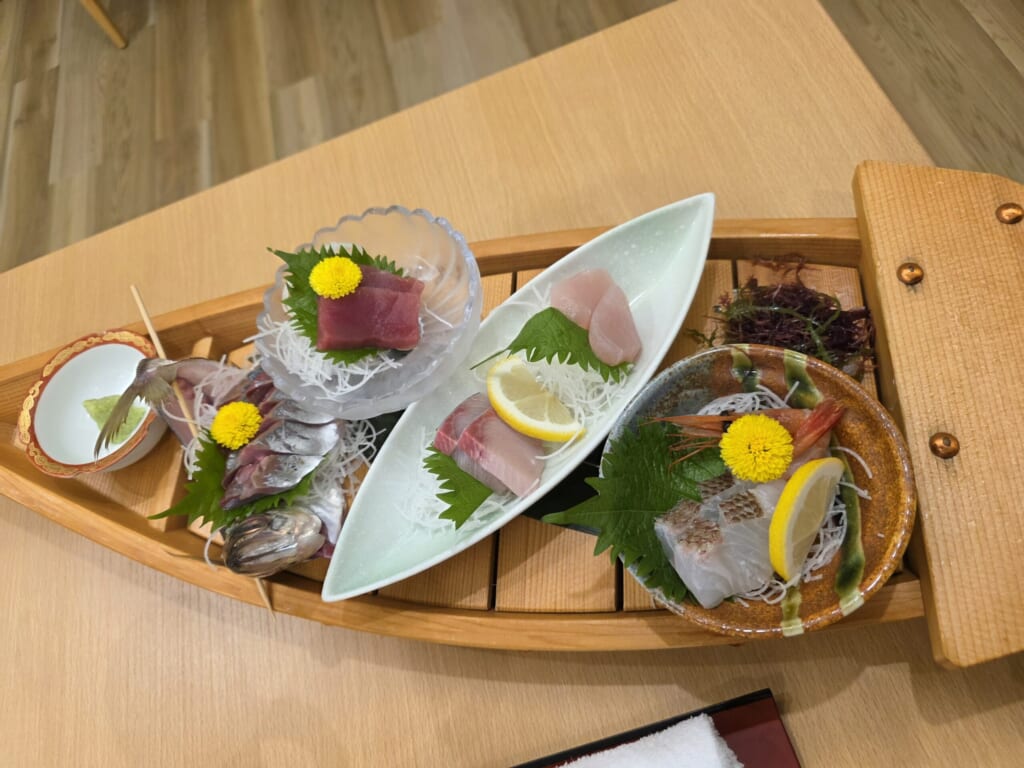 1人分の刺身の舟盛り